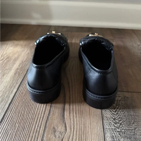 CHANEL Black Quilted Loafers - Picture 4 of 8